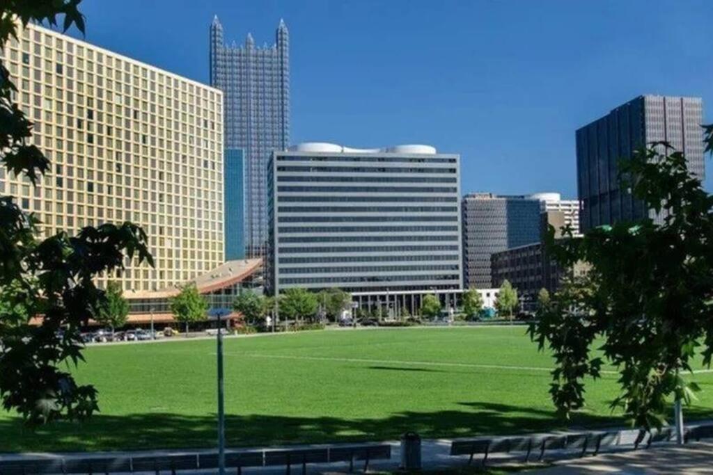 Sprawling Stadium Views Wonderful Location 24-7 Parking Gym Lounge Pittsburgh Esterno foto
