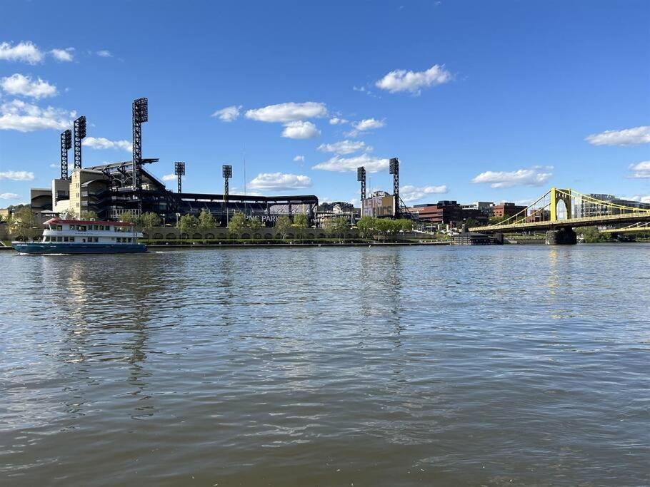 Sprawling Stadium Views Wonderful Location 24-7 Parking Gym Lounge Pittsburgh Esterno foto